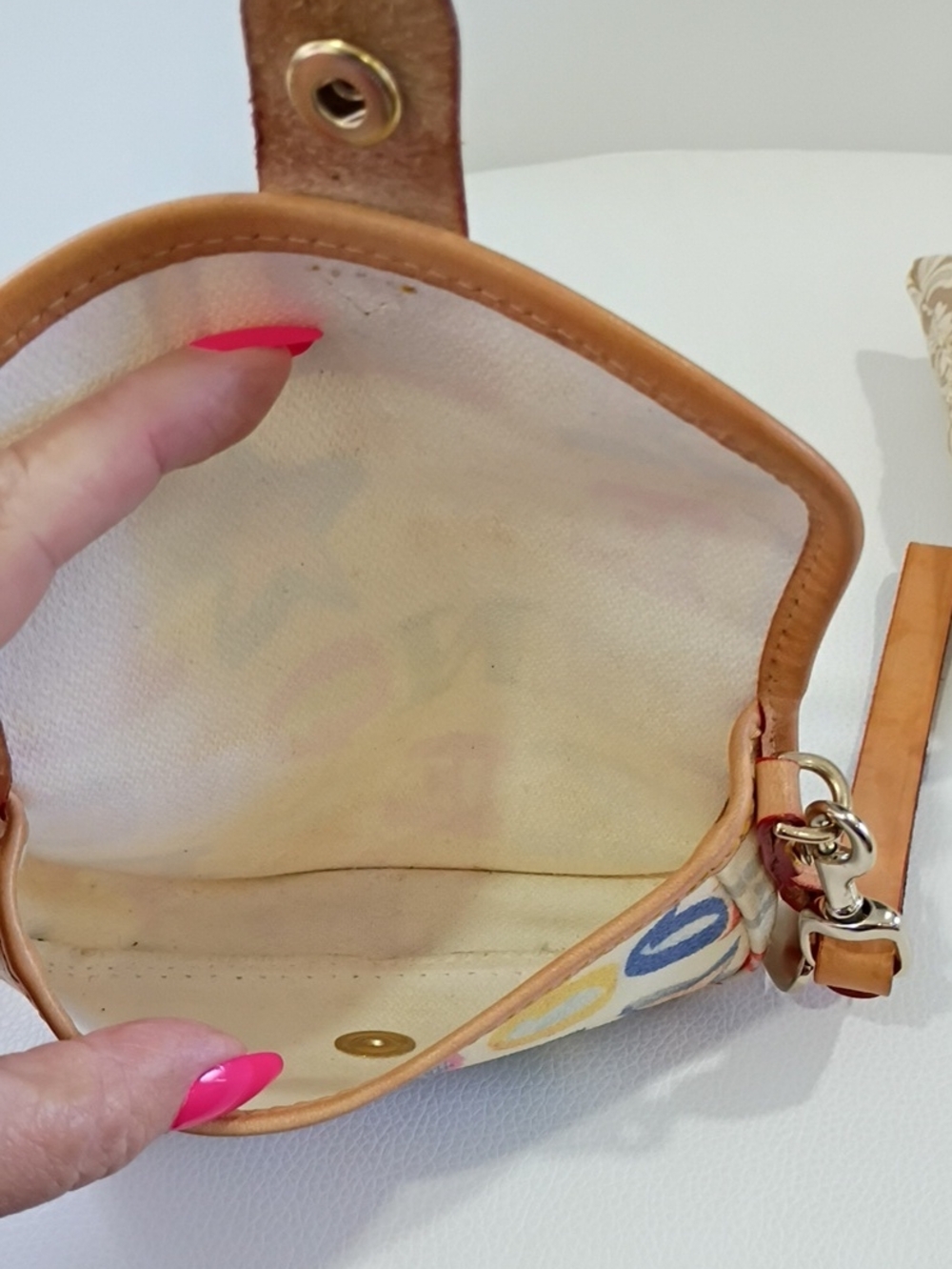 Dooney & Bourke VintageMulticolor Logo Wristlet - White Background with Tan Trim - Picture 6 of 6